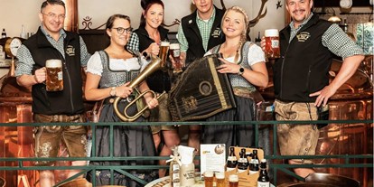 Hotels und Ferienwohnungen im Oberallgäu - Bockbierfest in der Dampfbierbrauerei Oberstdorf im Allgäu - Starkbierzeit in der Dampfbierbrauerei Oberstdorf