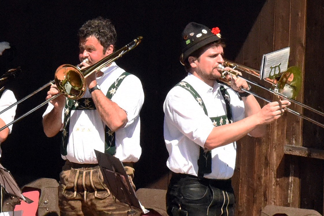 Veranstaltungen im Oberallgäu: Maibaumfest in Bolsterlang Im Allgäu - Kein(!) Maibaumfest in Bolsterlang 2024