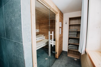 Unterkunft im Allgäu: Ferienwohnungen im Allgäu - Familie Scholl in Bad Hindelang  - Ferienwohnungen Scholl - private Sauna oder Infrarotkabine