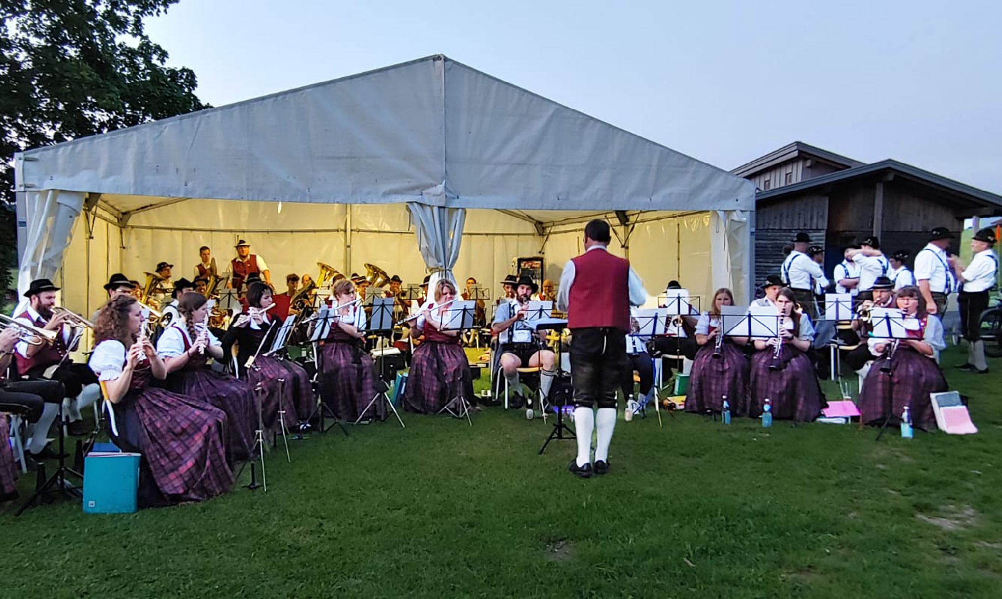 Hotels und Ferienwohnungen im Oberallgäu - Kategorien: Kultur & Brauchtum - Kreativ- und Kunstmarkt in Petersthal am Rottachsee - Kunst- und Kreativmarkt 2026 in Petersthal am Rottachsee