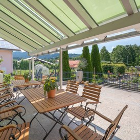 Unterkunft im Allgäu: Ferienwohnungen Blenk in Wertach im Allgäu - 5-Sterne FeWo im Wellnesshof Blenk im Allgäu