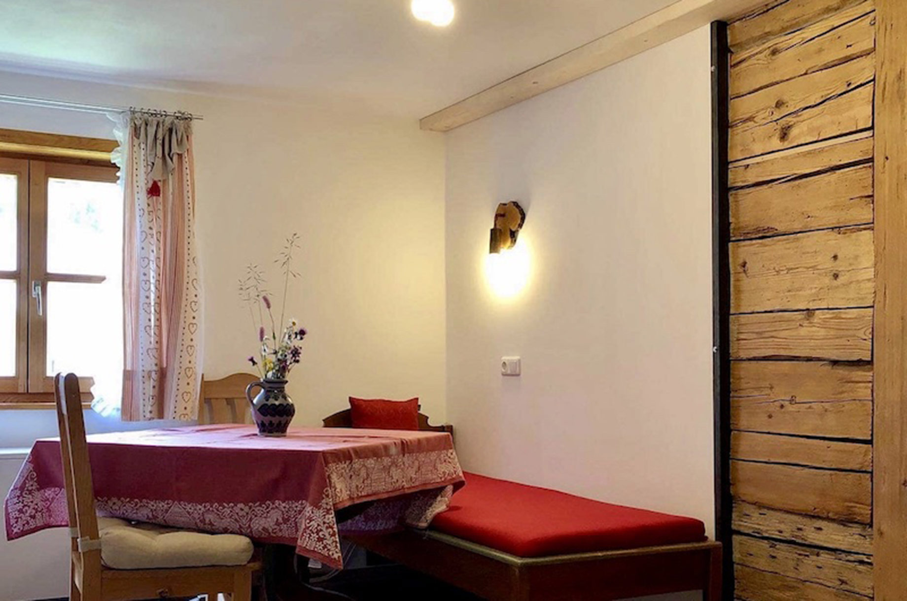 Unterkunft im Allgäu: Tradition trifft Moderne in unserem historischen Allgäuer Bauernhaus - Ferienhof Stiefel über Sonthofen im Allgäu