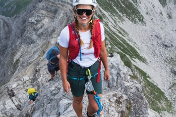 Erlebnisse im Oberallgäu: Ein bisschen Spaß muss sein! - Walser Klettersteig - unterwegs mit der  Bergschule Kleinwalsertal