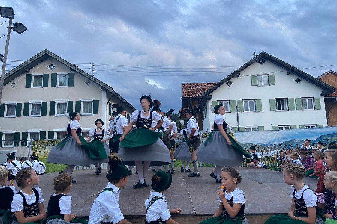 Veranstaltungen im Oberallgäu: Traditioneller Brauchtumsabend in Wertach im Allgäu - Traditioneller Brauchtumsabend in Wertach im Allgäu
