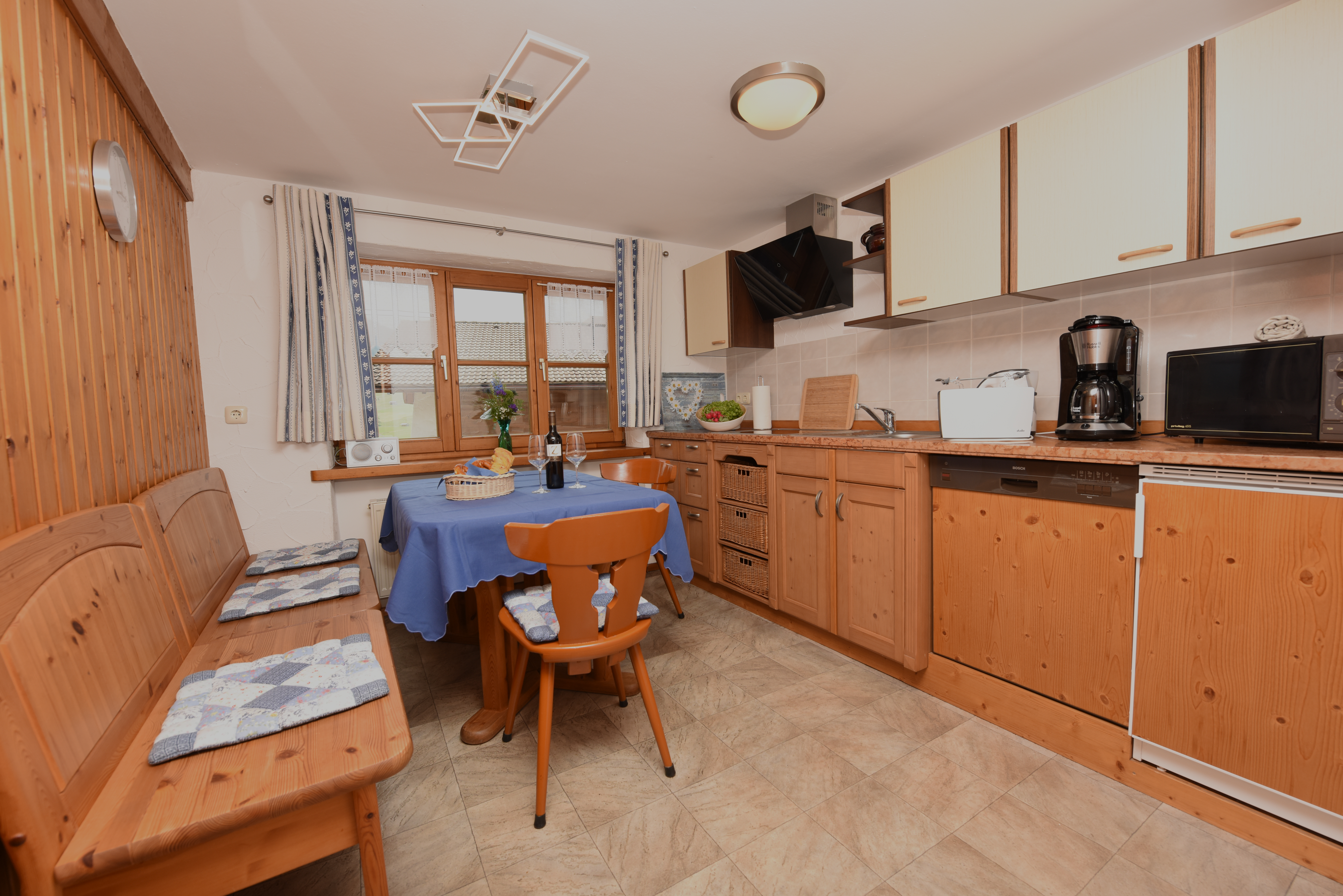 Unterkunft im Allgäu: Ferienwohnungen Haus Oberdorf 1 in Obermaiselstein im Allgäu - Ferienwohnungen Haus Oberdorf 1 in Obermaiselstein