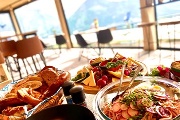 Restaurants im Oberallgäu: Kanzel Kiosk und Aussichtspunkt am Jochpass Oberjoch - Kanzel Kiosk und Aussichtspunkt am Jochpass Oberjoch