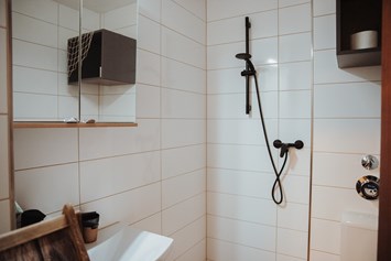 Unterkunft im Allgäu: Badezimmer - Pura Vida Workation & Ferienwohnung