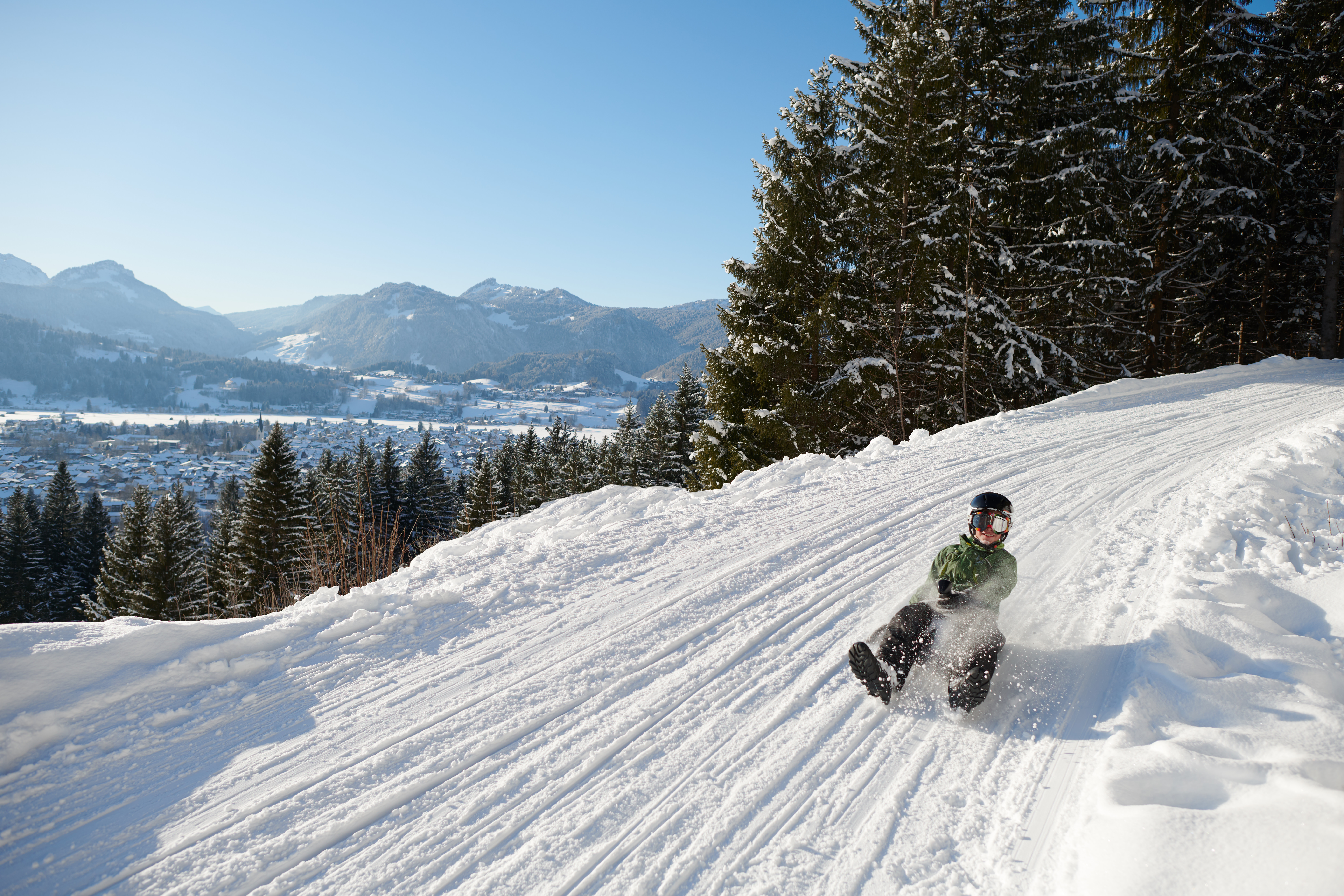 Erlebnisse im Oberallgäu: Winterrodeln von der Seealpe am Nebelhorn - Winterrodeln von der Seealpe am Nebelhorn