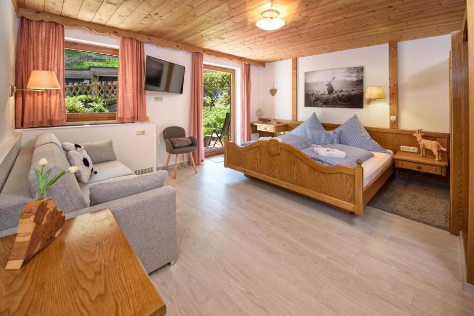 Unterkunft im Allgäu: Ferienwohnungen im Allgäu - am Schloßberg in Oberstaufen - Ferienwohnungen am Schloßberg - Oberstaufen im Allgäu