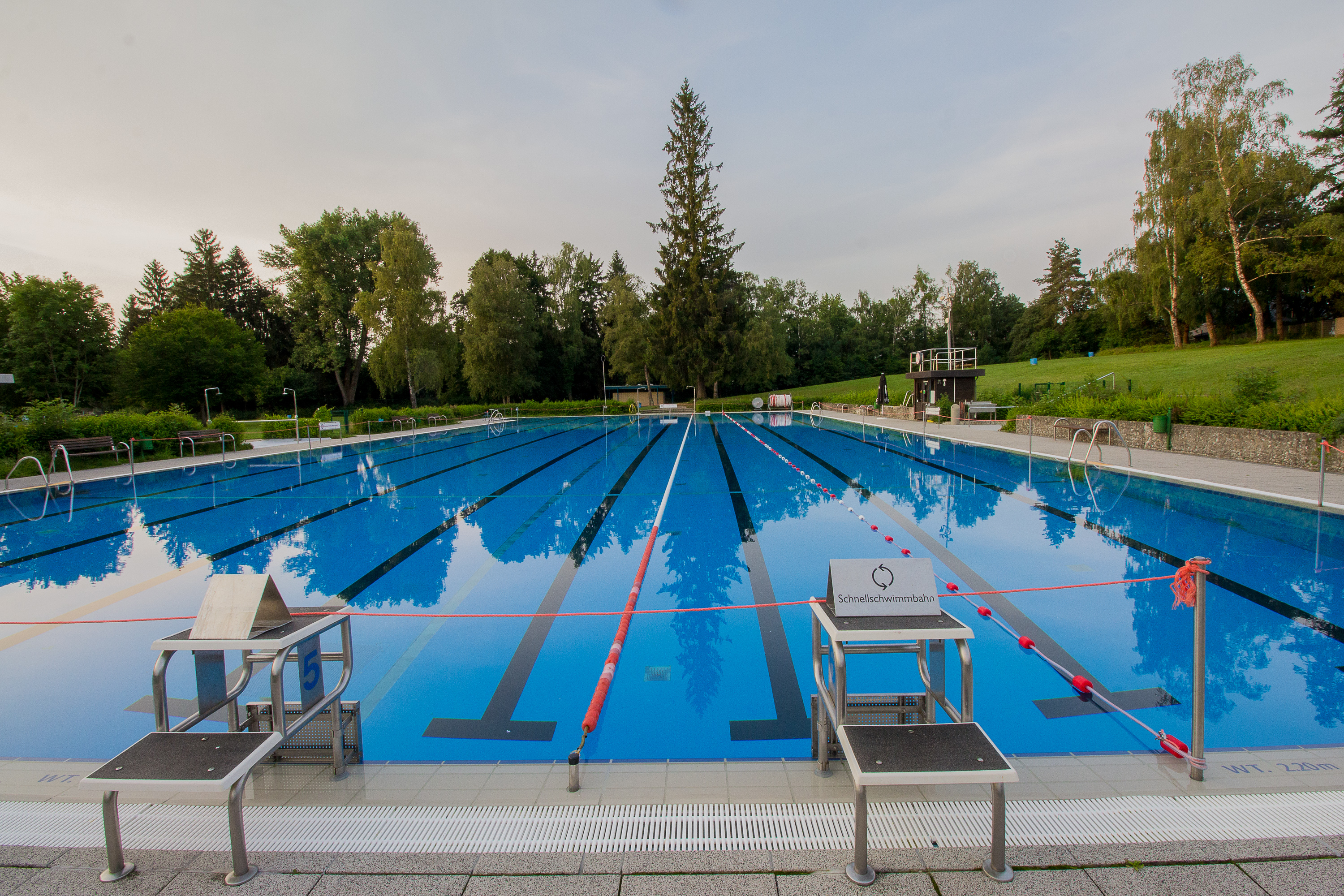 Hotels und Ferienwohnungen im Oberallgäu - Freibad neben CamboMare