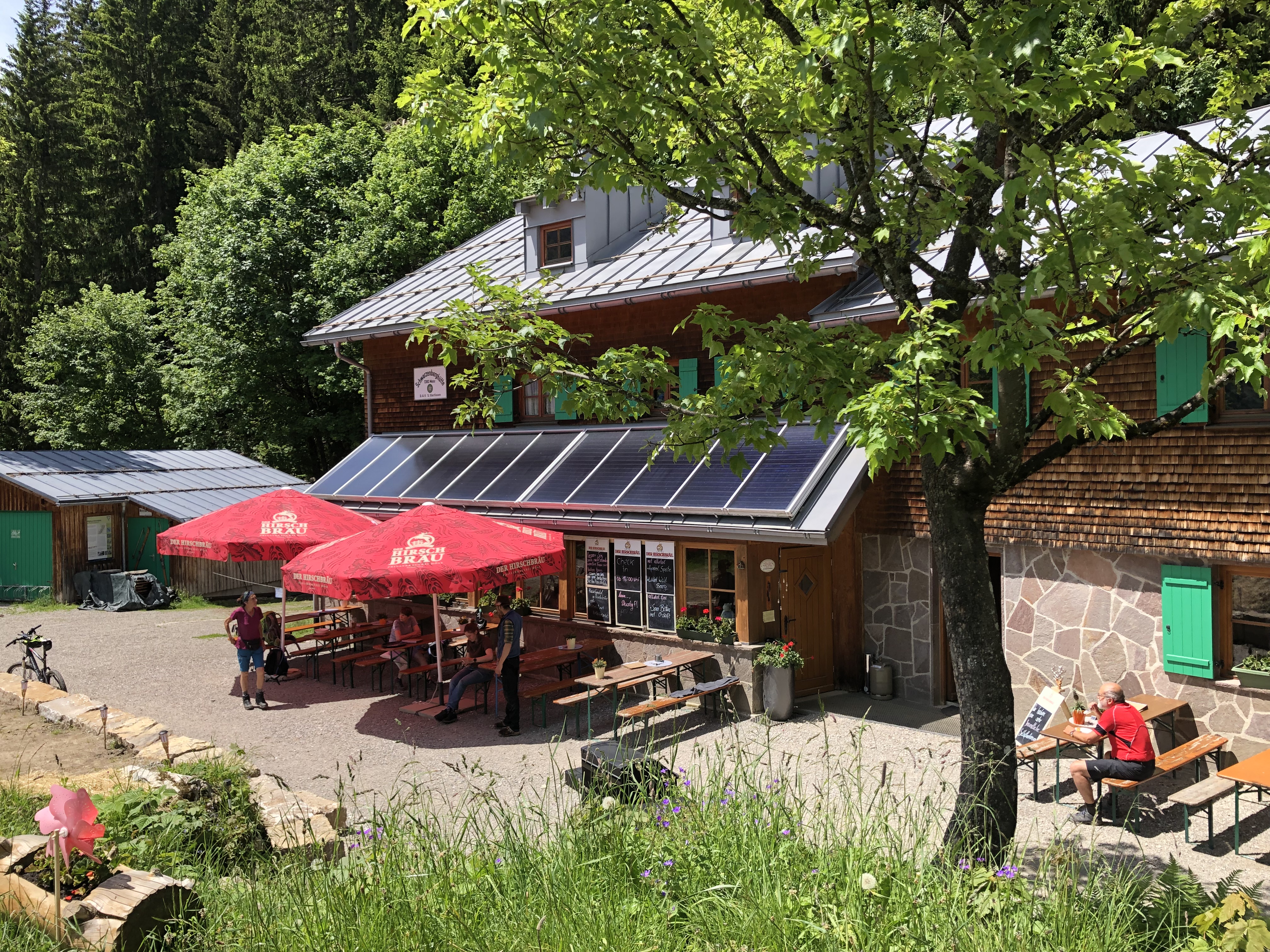 Restaurants im Oberallgäu: Schwarzenberghütte - Einkehrziel im Hintersteiner Tal - Schwarzenberghütte - Einkehrziel im Hintersteiner Tal