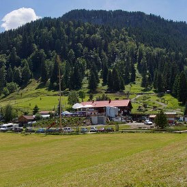 Unterkunft im Allgäu: Berghof Schwarzenberg im Alpenwildpark Obermaiselstein - Berghof Schwarzenberg im Alpenwildpark Obermaiselstein