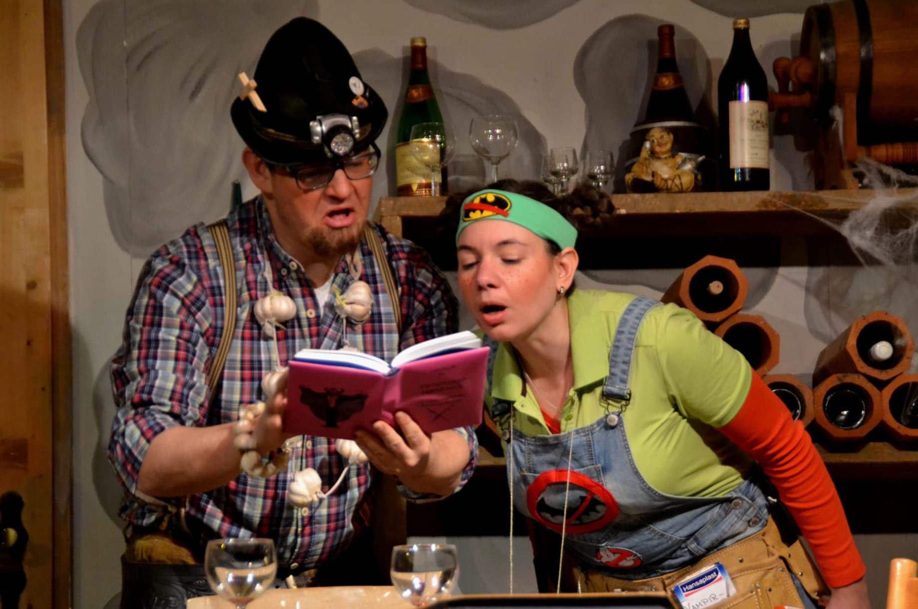 Veranstaltungen im Oberallgäu: Schweinefleisch und Mordlust - Schwank der Theatergruppe Fluhenstein aus dem letzten Jahr - Theatergruppe Fluhenstein spielt "Wasserschaden“