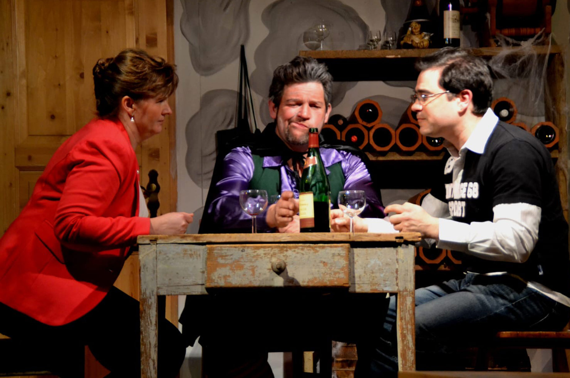 Veranstaltungen im Oberallgäu: Schweinefleisch und Mordlust - Schwank der Theatergruppe Fluhenstein aus dem letzten Jahr - Theatergruppe Fluhenstein spielt "Wasserschaden“