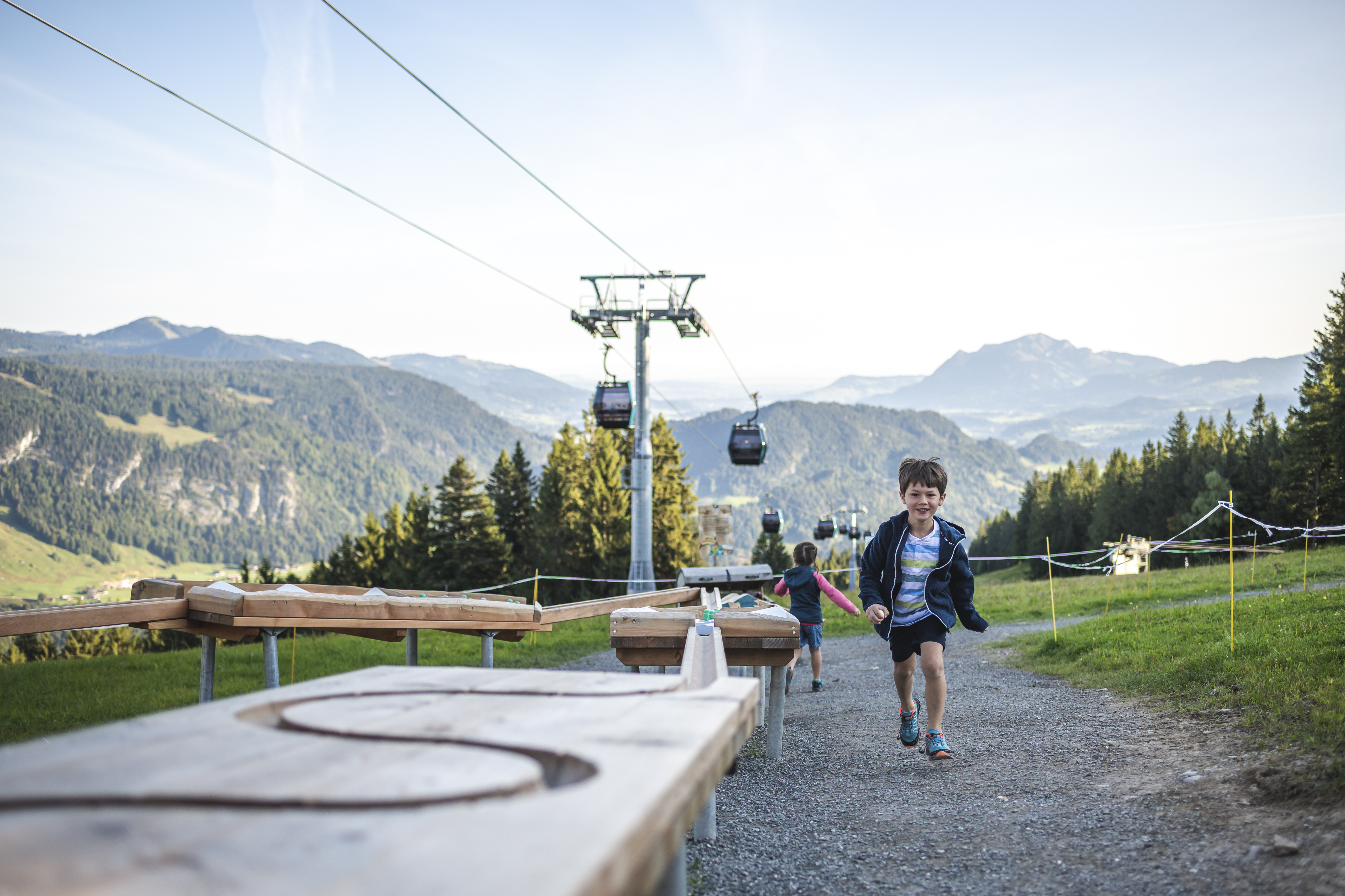 Erlebnisse im Oberallgäu: Söllereckbahn - Bergbahnen in Oberstdorf im Oberallgäu  - Die Söllereckbahn bei Oberstdorf im Sommer 