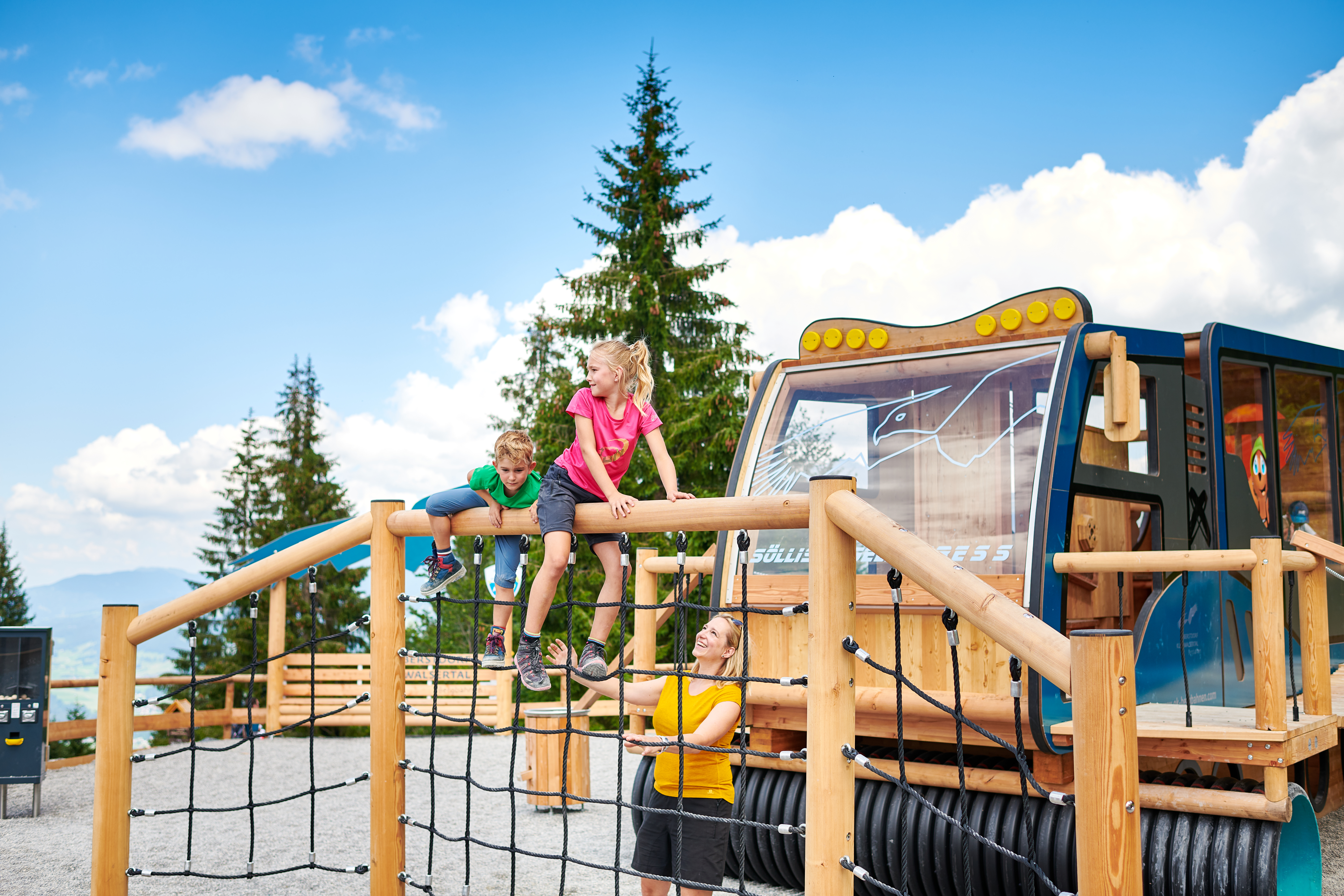 Erlebnisse im Oberallgäu: Söllereckbahn - Bergbahnen in Oberstdorf im Oberallgäu  - Die Söllereckbahn bei Oberstdorf im Sommer 