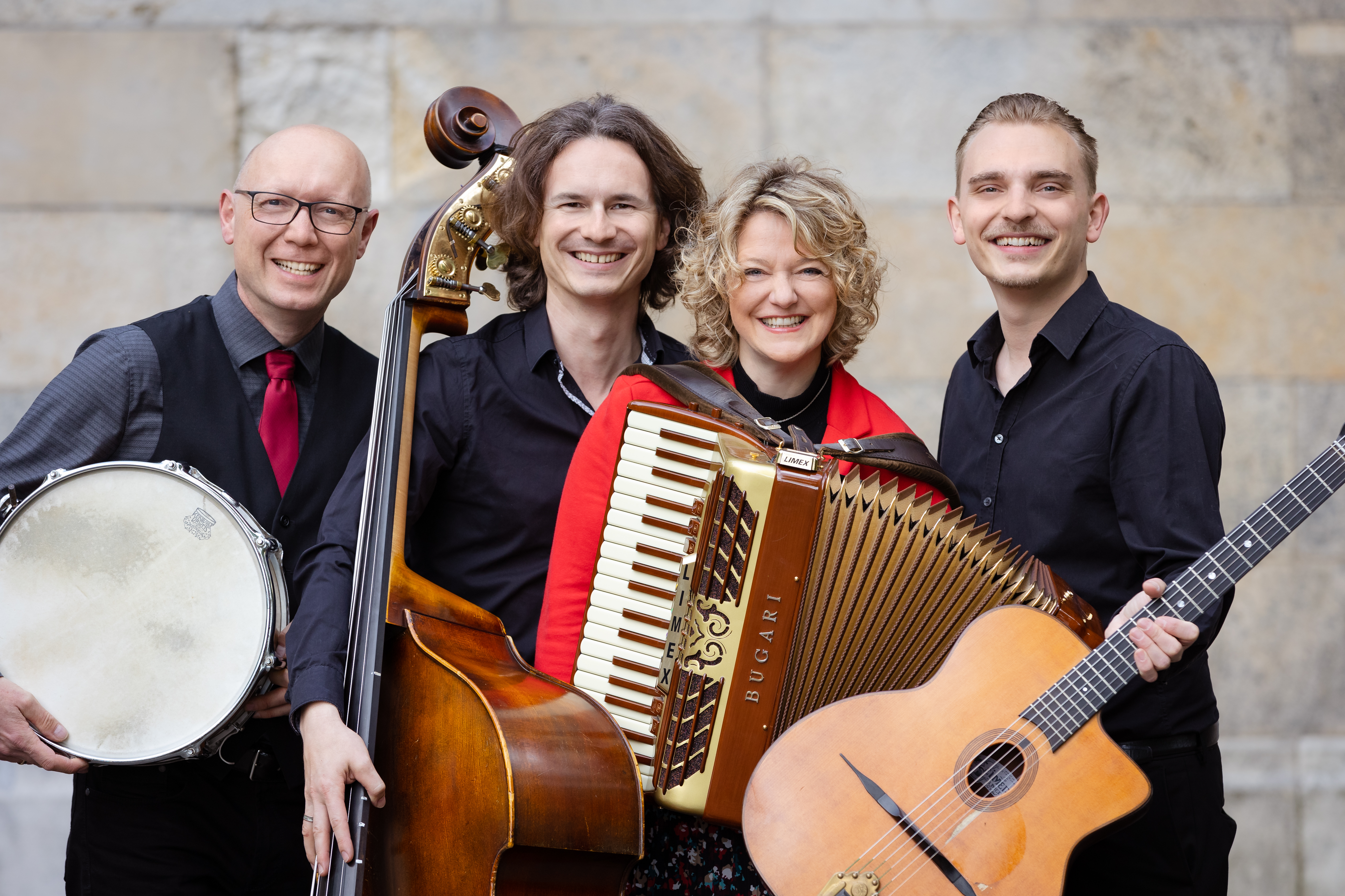 Veranstaltungen im Oberallgäu: Kultur am Gleis präsentiert das "Orchestra Mondo" - Kultur am Gleis präsentiert das "Orchestra Mondo"