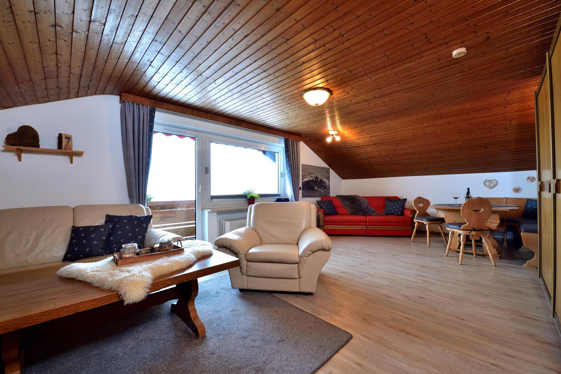 Unterkunft im Allgäu: Panoramablick - Ferienwohnungen in Fischen im Allgäu - Panoramablick - Ferienwohnungen in Fischen im Allgäu