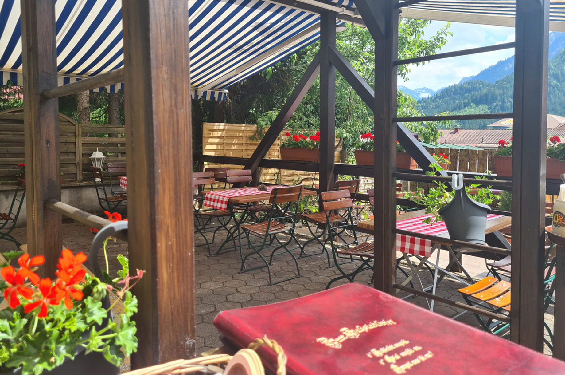 Restaurants im Oberallgäu: Salzstadlwirt - Gaststätte mit Biergarten in Bad Hindelang - Salzstadlwirt - Gaststätte mit Biergarten in Bad Hindelang