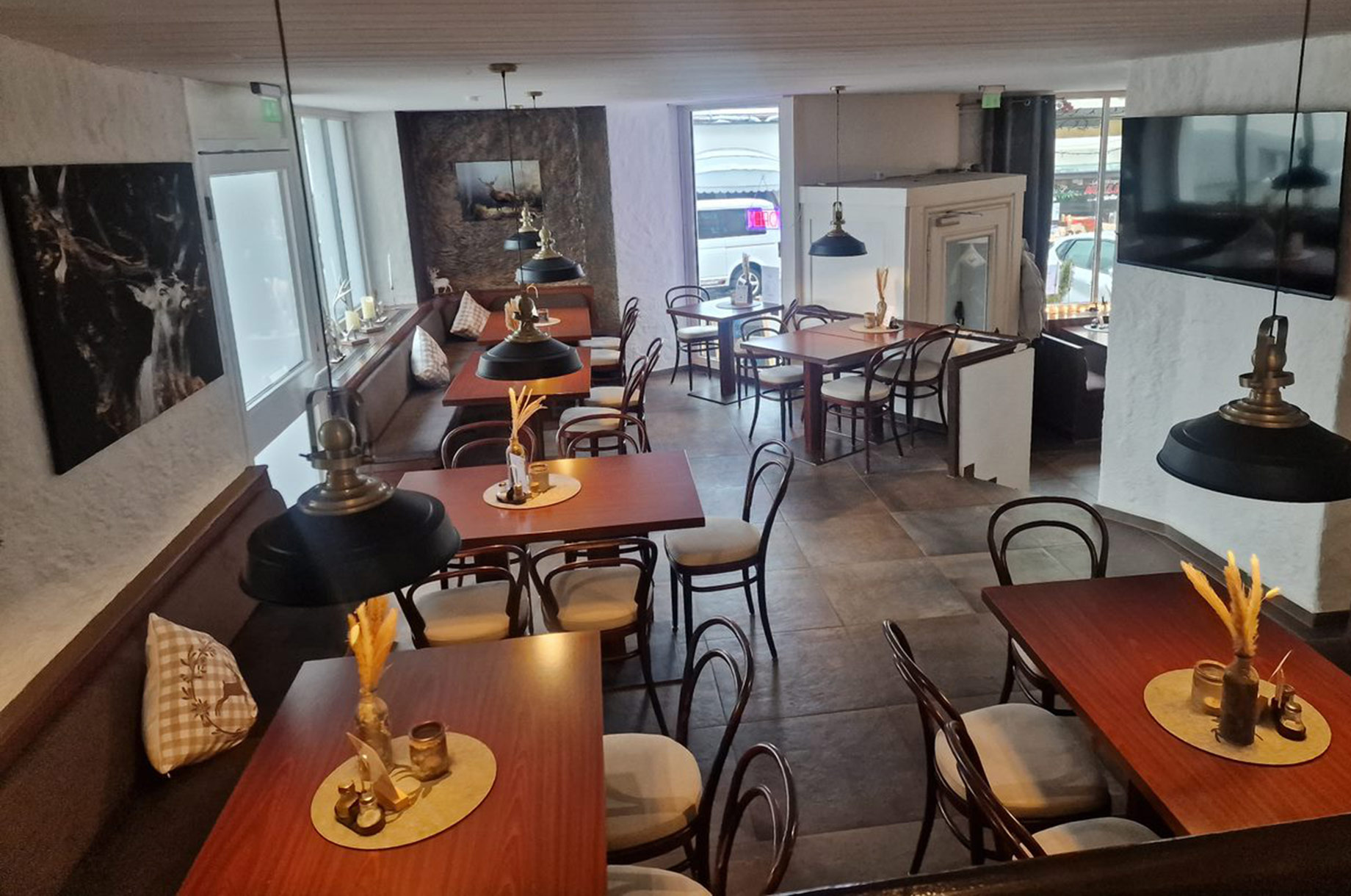 Restaurants im Oberallgäu: Zur Salzer Stube - Restaurant * Café * Bistro - Zur Salzer Stube - Restaurant * Café * Bistro