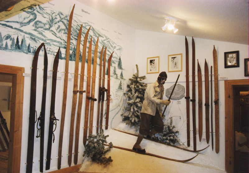 Erlebnisse: FIS-Skimuseum im Fischinger Heimathaus