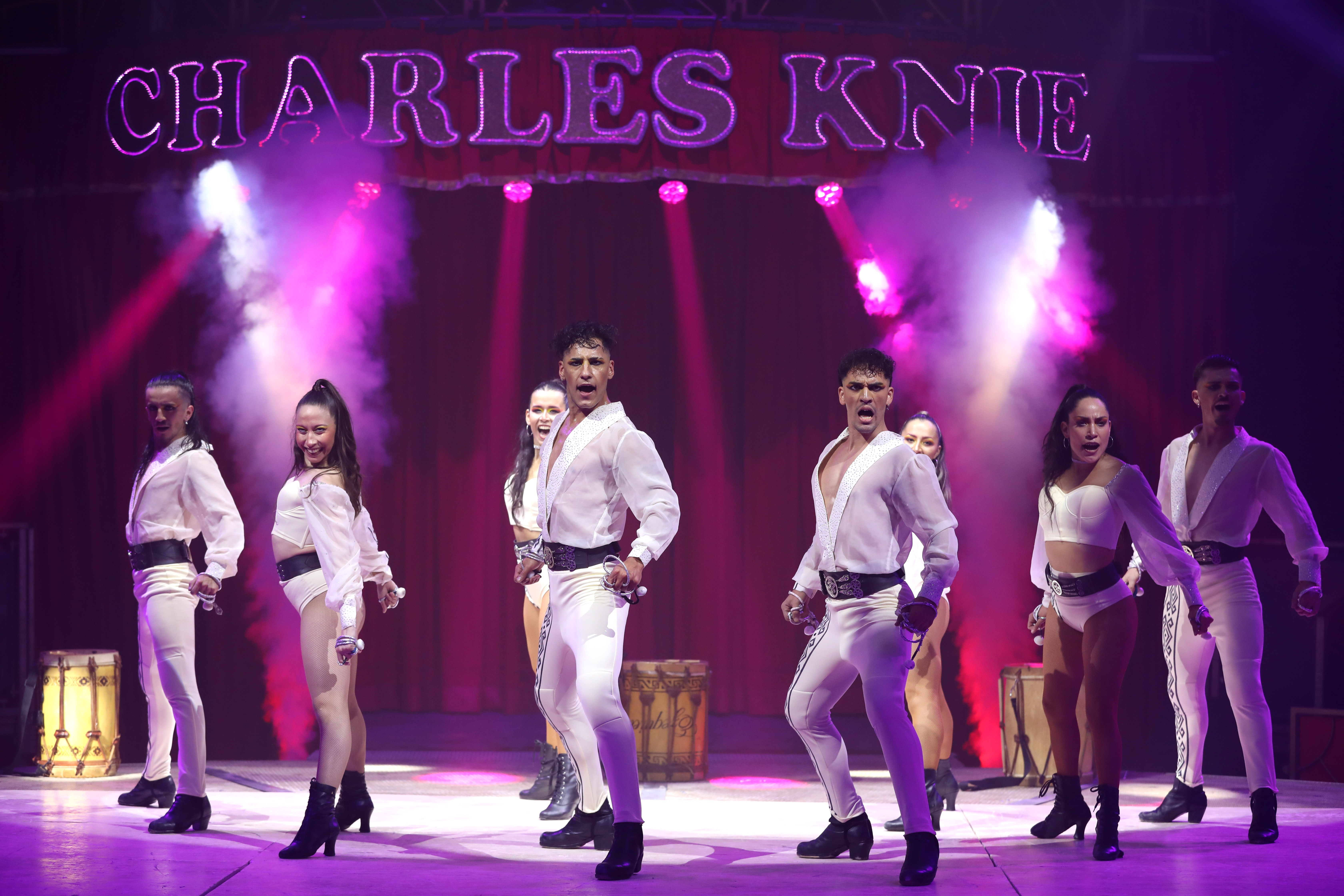 Hotels und Ferienwohnungen im Oberallgäu - Kategorien: (Musik-) Kabarett & Comedy - Zirkus Charles Knie in Kempten im Allgäu - Zirkus Charles Knie 2026 in Kempten im Allgäu