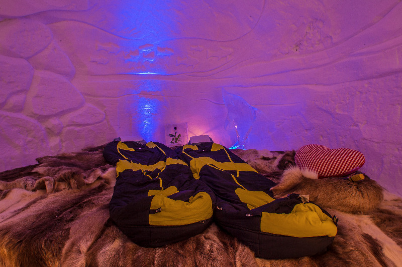 Erlebnisse im Oberallgäu: Eishotel auf dem Nebelhorn über Oberstdorf im Allgäu - Iglu Lodge - Hotel aus Schnee und Eis auf dem Nebelhorn