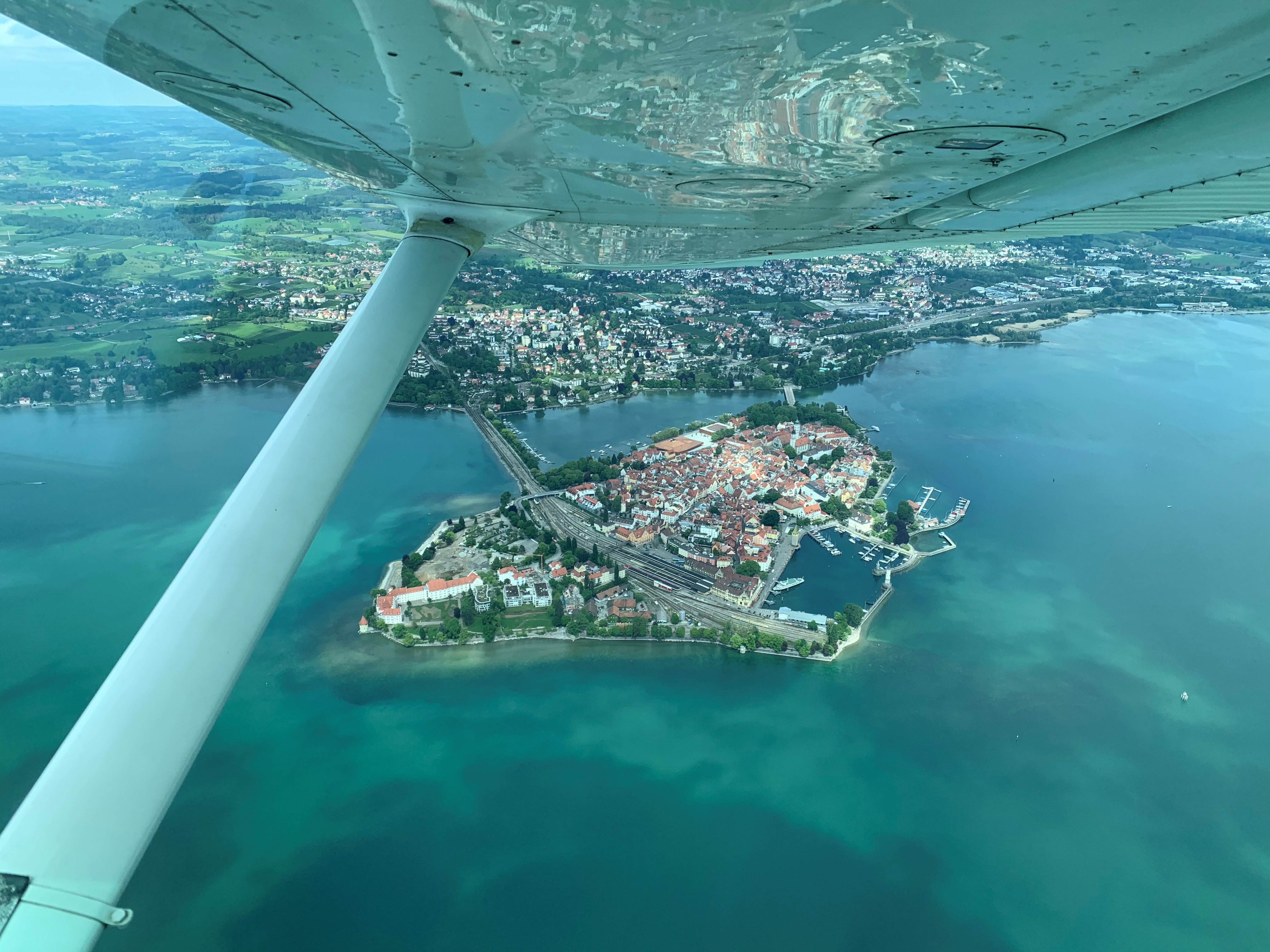 Erlebnisse im Oberallgäu: Alpenrundflüge - Erlebnis der besonderen Art! - Alpenrundflüge ab Flugplatz Kempten - Durach im Allgäu
