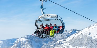 hotels-und-ferienwohnungen-im-oberallgaeu - Parken & Anreise: kostenlose Parkplätze - Skigebiet Hindelang-Oberjoch