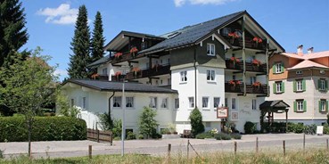 hotels-und-ferienwohnungen-im-oberallgaeu - Ausstattung: Hallenbad - Allgäuer Hof