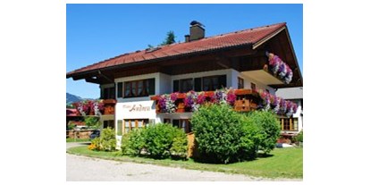 Hotels und Ferienwohnungen im Oberallgäu - Ausstattung: Parkplatz - Fischen im Allgäu Langenwang - Haus Andrea