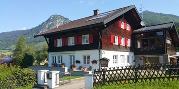 hotels-und-ferienwohnungen-im-oberallgaeu - Unterkunftsart: Pension, Hotel Garni, Gasthof - Oberallgäu - Gästehaus - Pension Bauerle