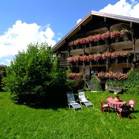Unterkunft im Allgäu: Ferienwohnungen - Gästehaus Besler in Oberstdorf im Allgäu - Besler - Gästehaus & Ferienwohnungen