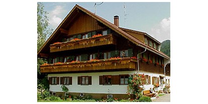 hotels-und-ferienwohnungen-im-oberallgaeu - Unterkunftsart: Ferienwohnung / Appartement - Oberstaufen Kalzhofen - Finkenhof