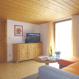 Unterkunft im Allgäu: Ferienwohnung 2 Wohnzimmer - Haus Meinecke - Ferienwohnungen in Bad Hindelang im Allgäu