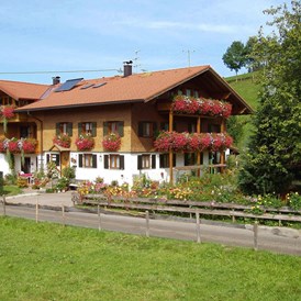 gastgeber-im-oberallgaeu: Landhaus Ritter - Ferienwohnungen