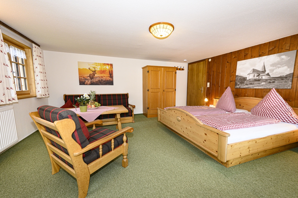 Unterkunft im Allgäu: Landhaus Schmid - Ferienwohnungen in Obermaiselstein im Oberallgäu - Ferienwohnungen Landhaus Schmid