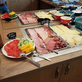 Gastgeber im Oberallgäu: Frühstücksbuffet - Pflegehotel Allgäu in Sonthofen