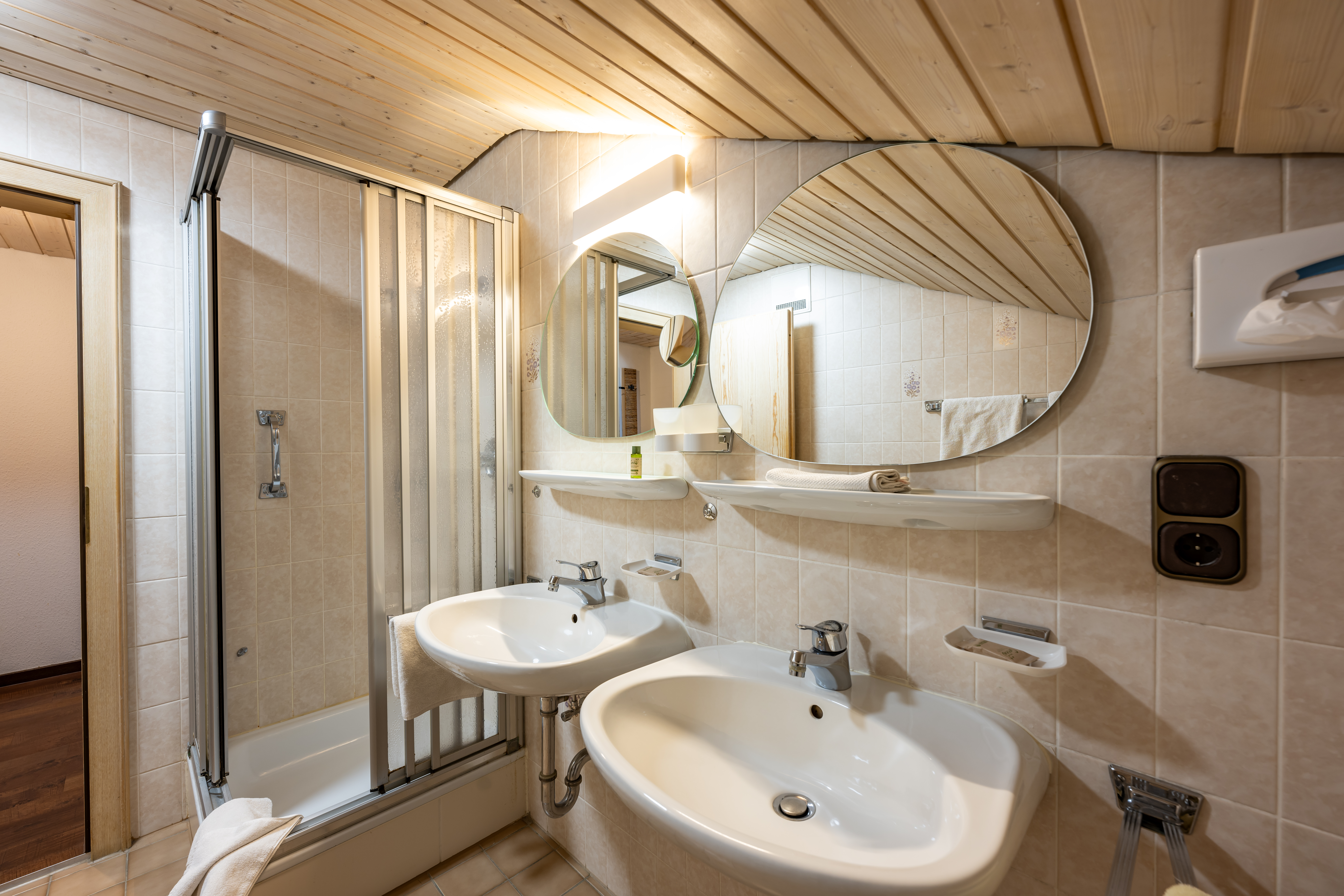 Unterkunft im Allgäu: Haus Widdersteinblick - Riezlern im Kleinwalsertal - Haus Widdersteinblick - Ferienwohnungen & Frühstückspension