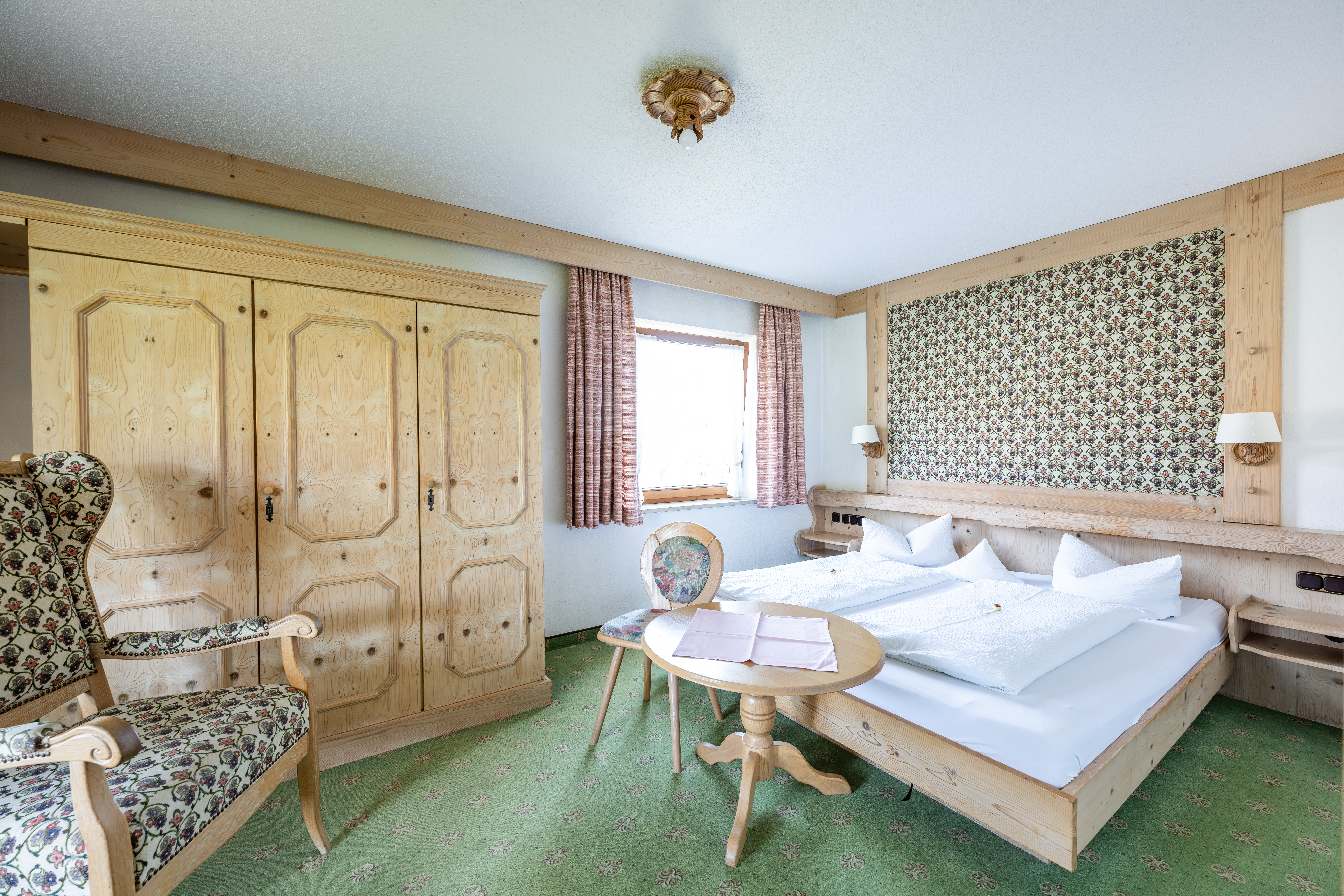 Unterkunft im Allgäu: Haus Widdersteinblick - Riezlern im Kleinwalsertal - Haus Widdersteinblick - Ferienwohnungen & Frühstückspension