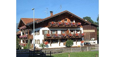 hotels-und-ferienwohnungen-im-oberallgaeu - Unterkunftsart: Bauernhof - Bolsterlang - Ferienhof Althaus