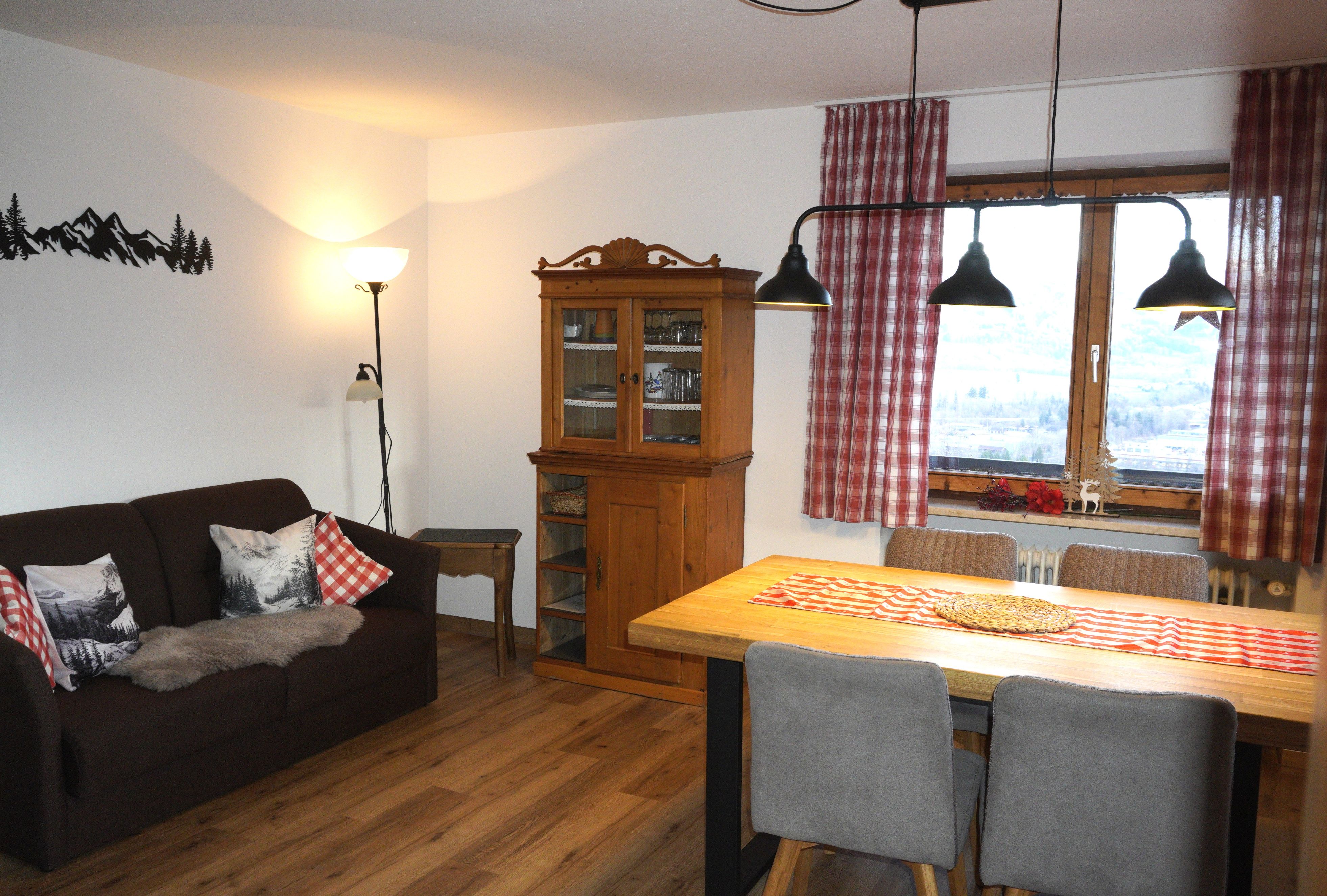 Hotels und Ferienwohnungen im Oberallgäu - Vorteilskarte: Allgäu-Walser-Pass - Blaichach - Wohnraum FW Bergblick - Ferienhof Kühberg