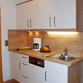 Unterkunft im Allgäu: Küche mit Spülmaschine App. Fellhorn - Ferienwohnungen Haus Narzisse