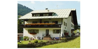 Hotels und Ferienwohnungen im Oberallgäu - Ausstattung: Parkplatz - Kleinwalsertal - Gästehaus Tannegg