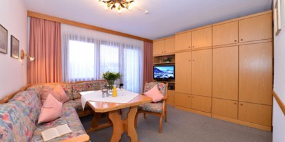 Hotels und Ferienwohnungen im Oberallgäu - Verpflegung: Brötchenservice - Hotels im Kleinwalsertal - Familienhotel in Riezlern - Familienhotel Kleinwalsertal in Riezlern