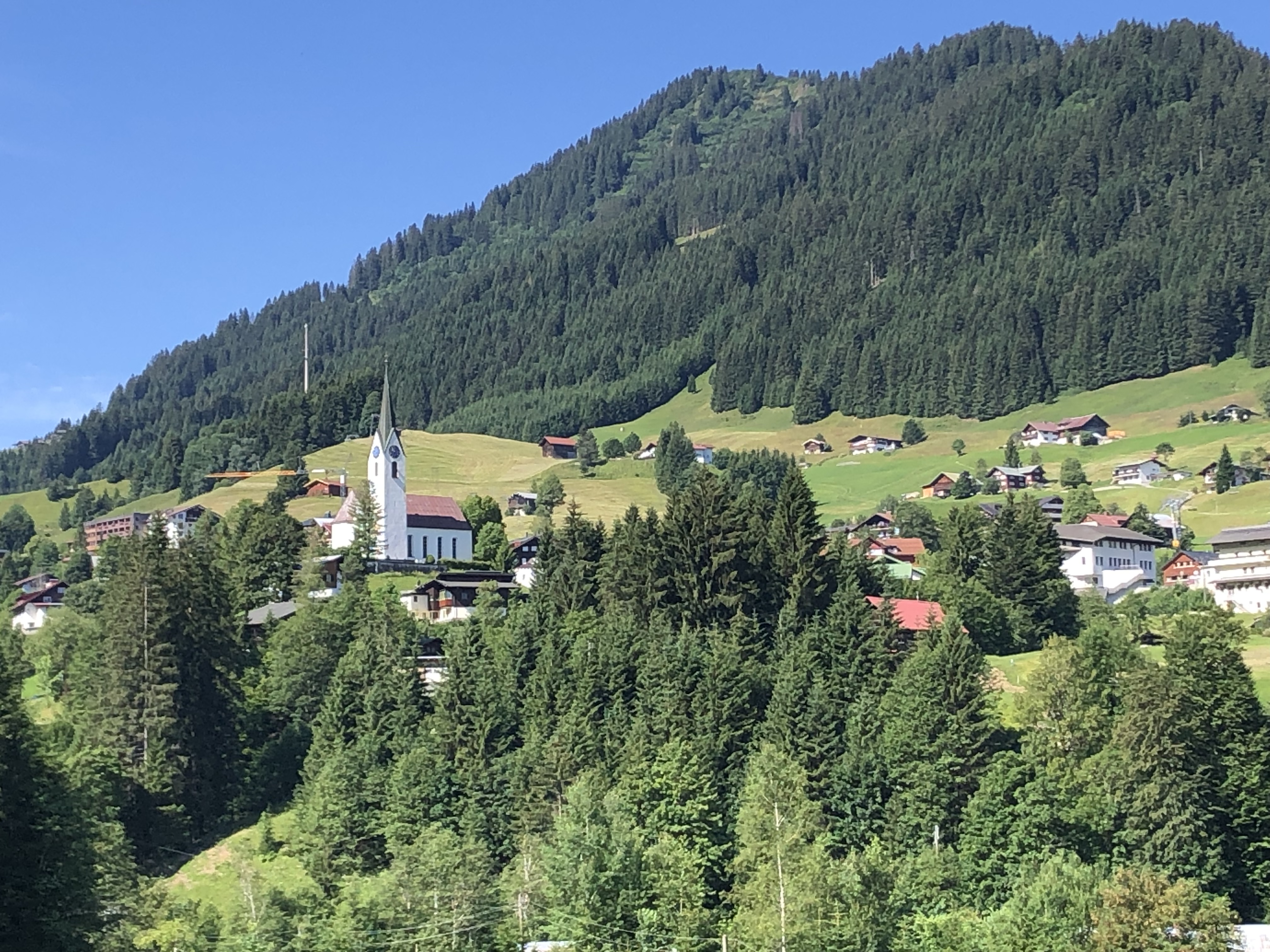 Unterkunft im Allgäu: Gästehaus Strasser - Appartements im Kleinwalsertal - Gästehaus Strasser - Appartements im Kleinwalsertal