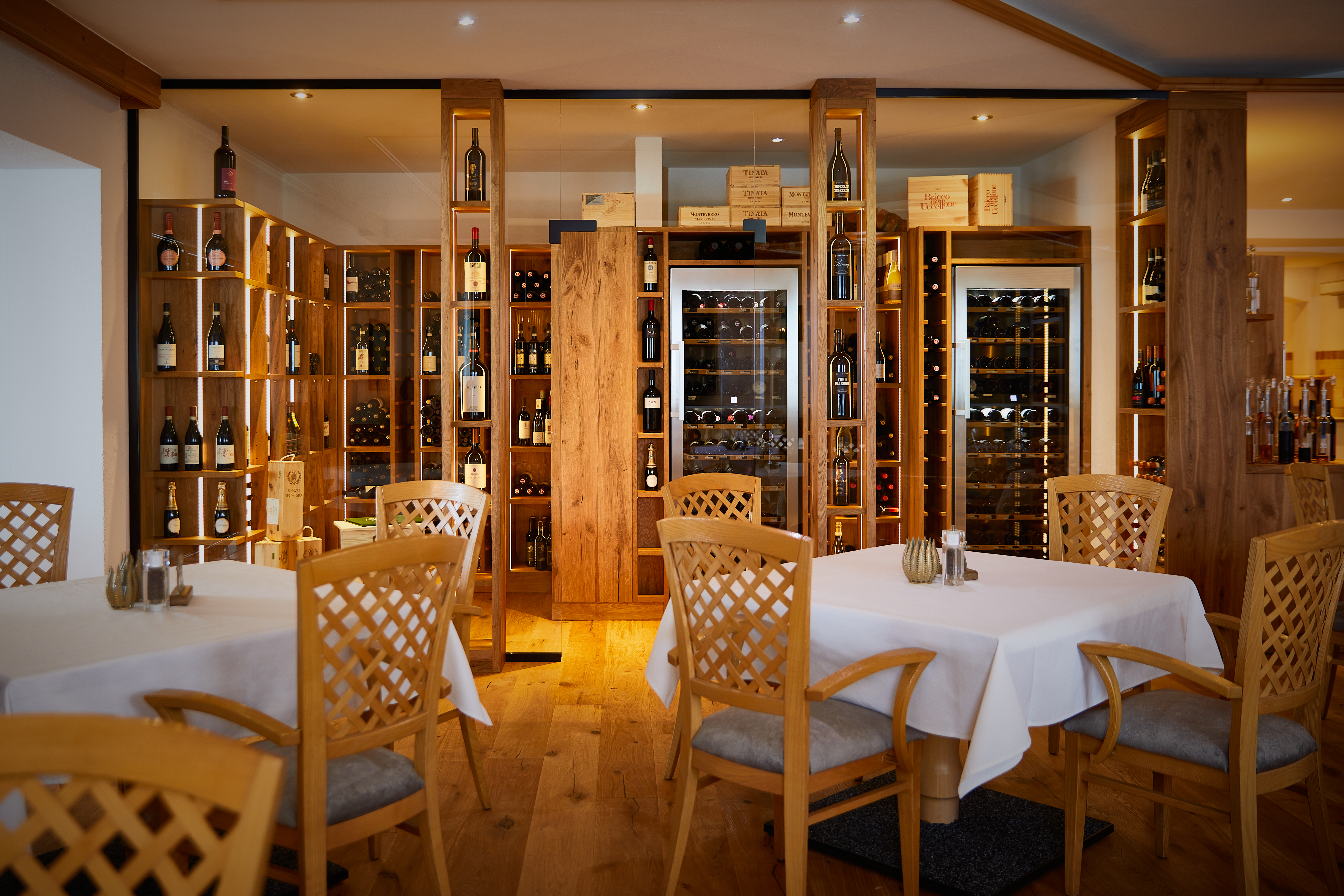 Unterkunft im Allgäu: Hanusel Hof Restaurant mit Weinkammer - Hanusel Hof 4*-S Hotel Golf, Wellnees, Genuss und Natur in Panoramalage