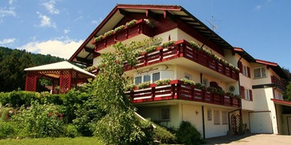 Hotels und Ferienwohnungen im Oberallgäu - Freizeit: Reiten - Alpenflora - Ferienwohnungen in Ofterschwang im Allgäu - Alpenflora - Ferienwohnungen