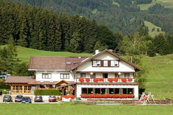 Unterkunft im Allgäu: Gästehaus Schönblick - Ferienwohnung in Bolsterlang  - Gasthof Pension Schönblick - Ferienwohnung