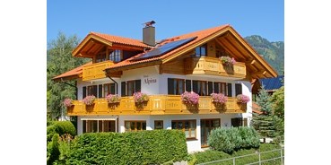 hotels-und-ferienwohnungen-im-oberallgaeu - Ausstattung: Garage / Carport - Obermaiselstein - Alpina